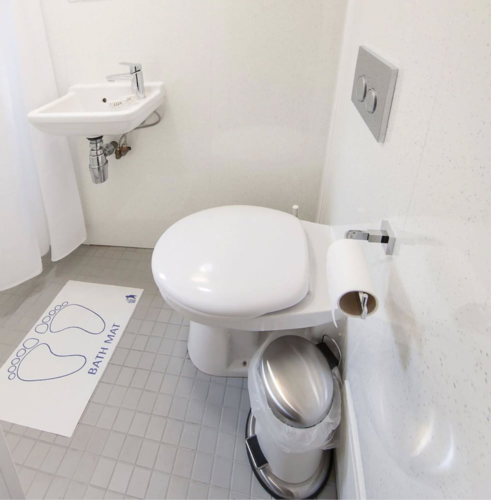 Фото The Fairway Hotel