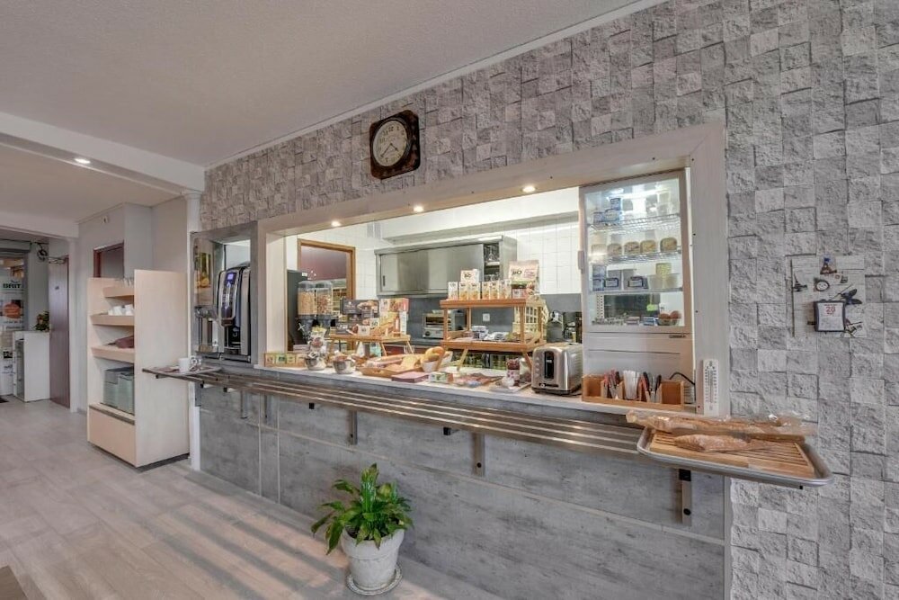 Фото The Originals Access, Hôtel Thouars