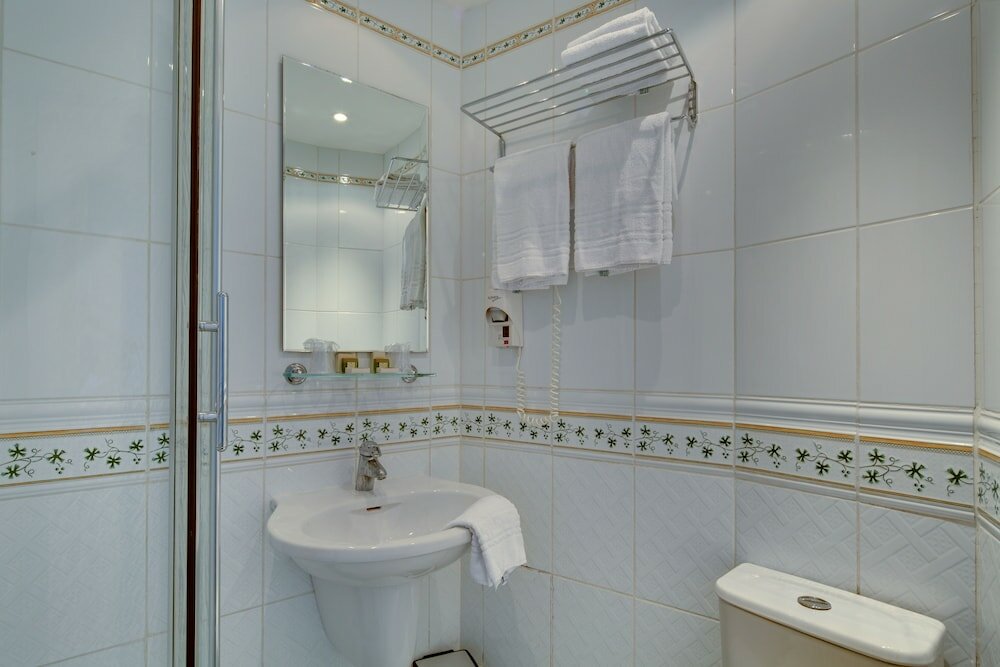 Фото Grand Hotel Des Gobelins