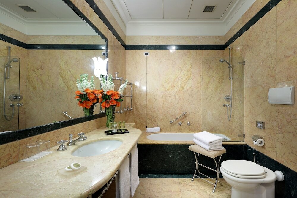 Фото Eurostars Hotel Excelsior