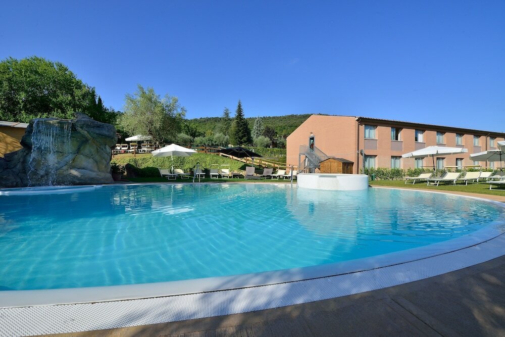 Фото La Meridiana Bleisure Hotel