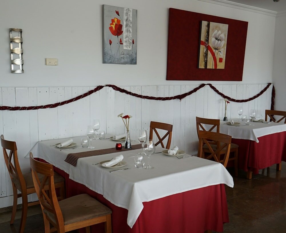 Фото Port Sitges Hotel