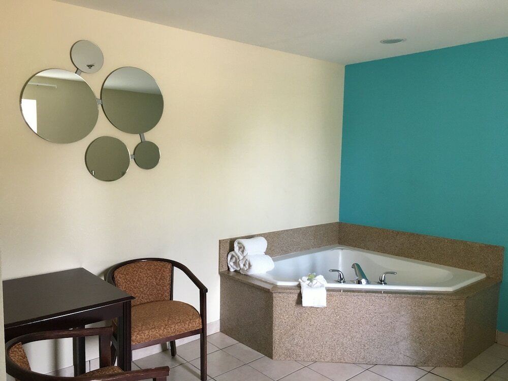 Фото Howard Johnson by Wyndham Houma