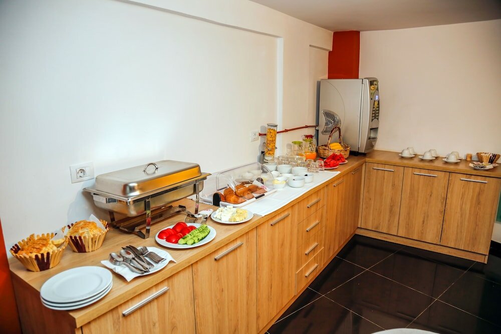 Фото Arc Hotel Tirana