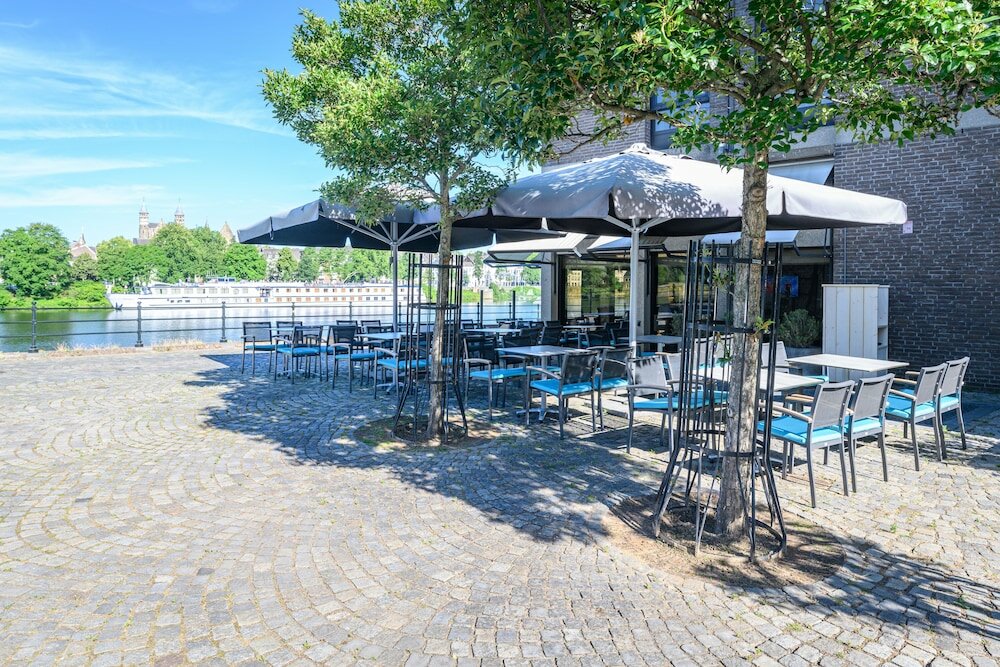 Фото Crowne Plaza Maastricht, an Ihg Hotel