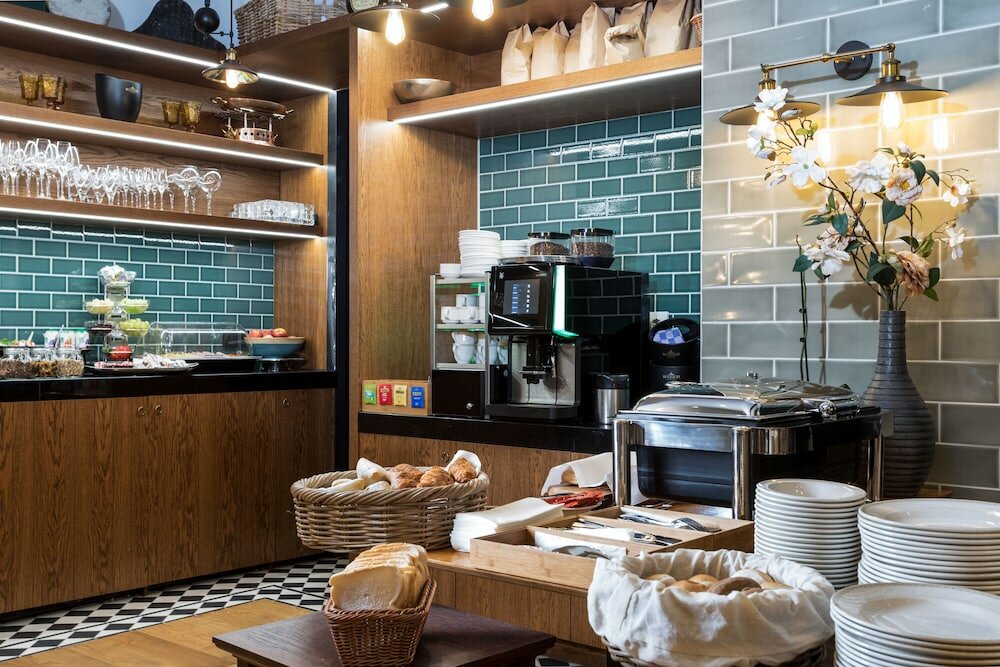 Фото The Hendrick's Hotel