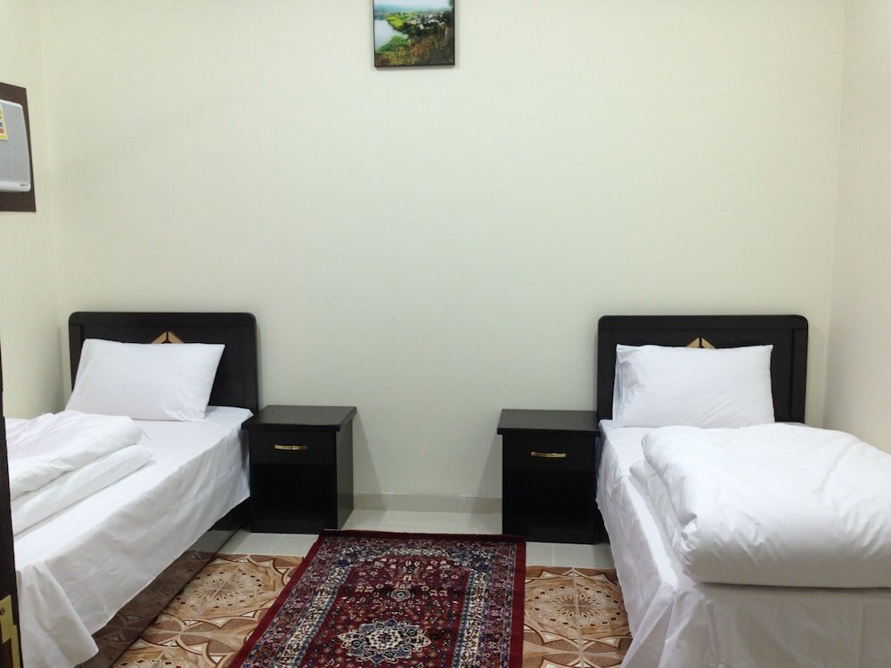 Фото Al Eairy Furnished Apartments Tabuk 2
