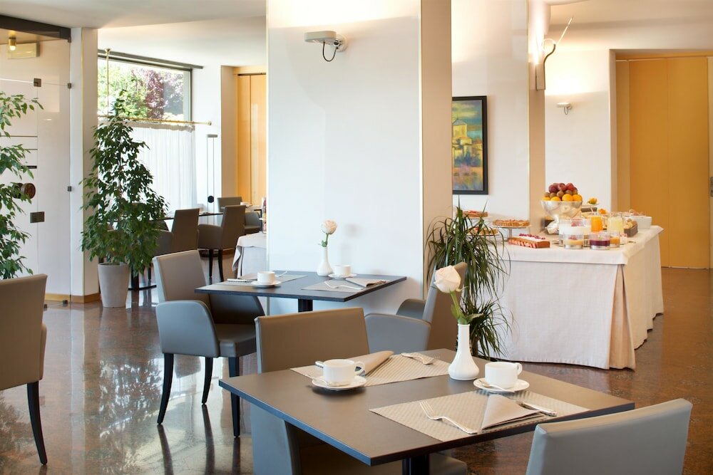 Фото Starhotels Cristallo Palace