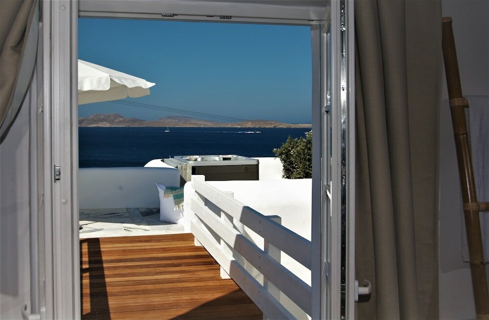 Фото Mykonos Moussa Suites