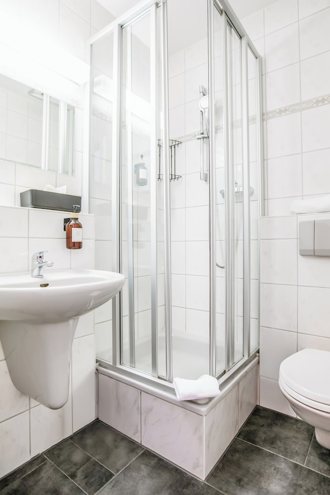 Фото Hotel Gartenstadt