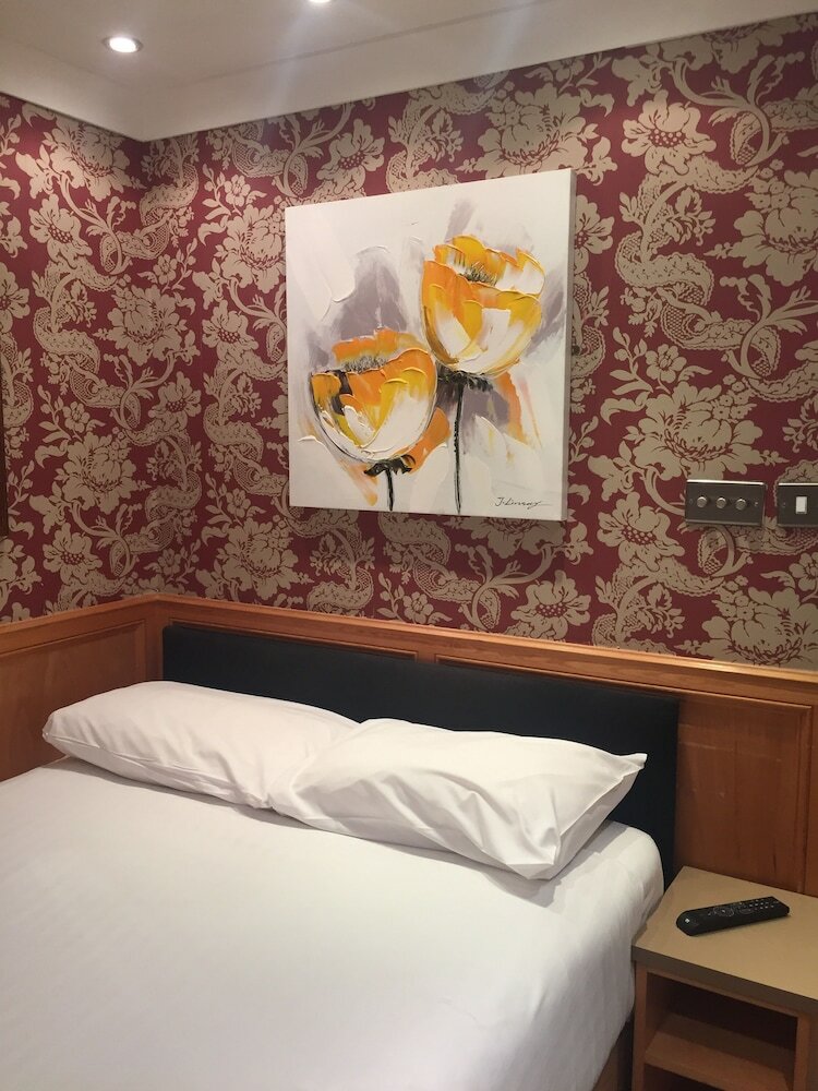 Фото The Excelsior Hotel