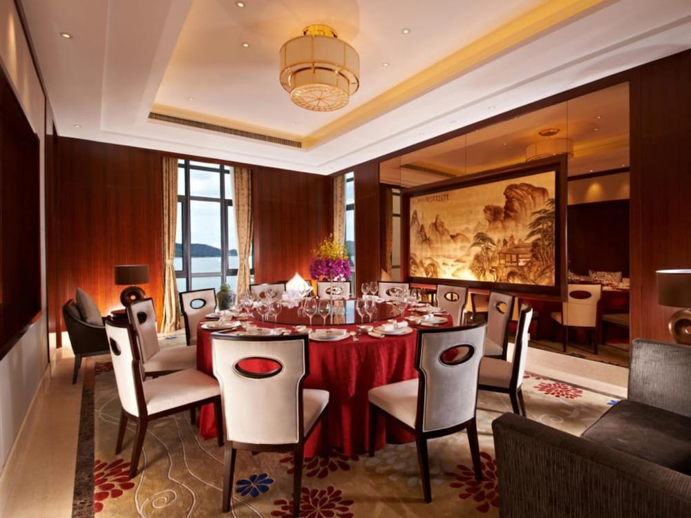 Фото New Century Resort Siming Lake Yuyao