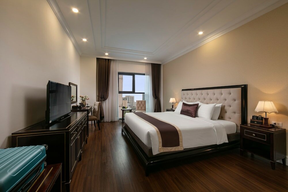 Фото Adonis Hotel