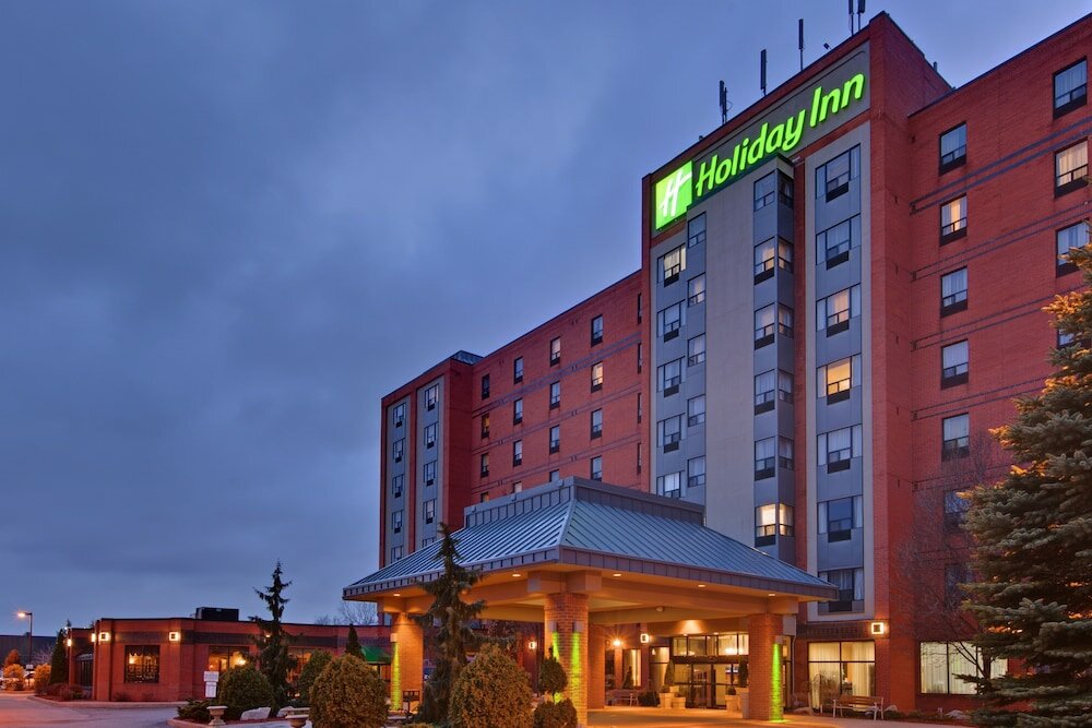 Фото Holiday Inn & Suites Windsor Ambassador Bridge, an Ihg Hotel