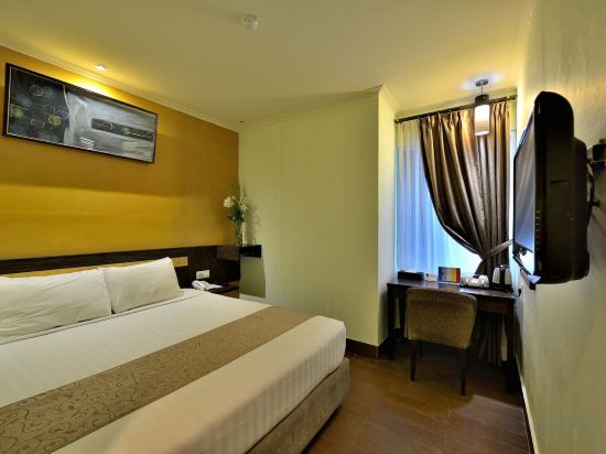 Фото Hotel Dafam Cilacap