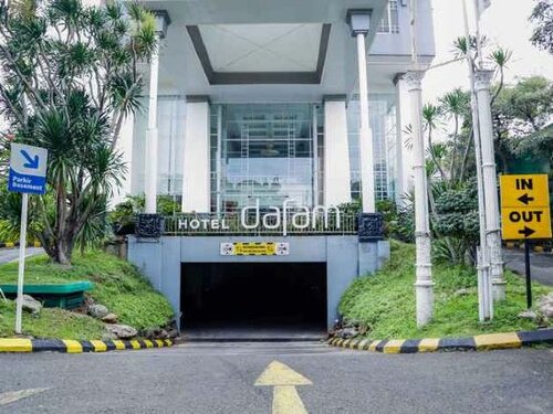 Внешний вид отеля Hotel Dafam Semarang в Семаранге, фото 2