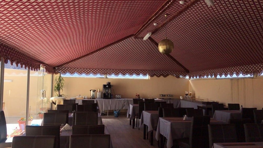 Фото Waad Al Ula Hotel