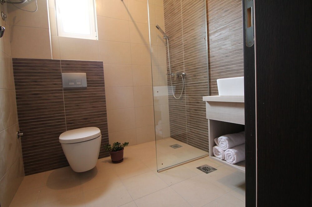 Фото Le Marc Guesthouse