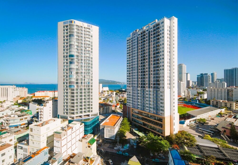 Фото отеля 2