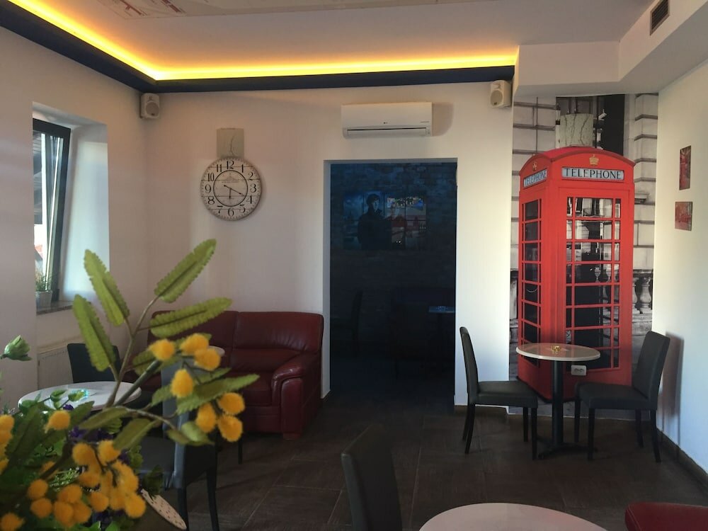 Фото Отель London Rooms Zagreb Airport