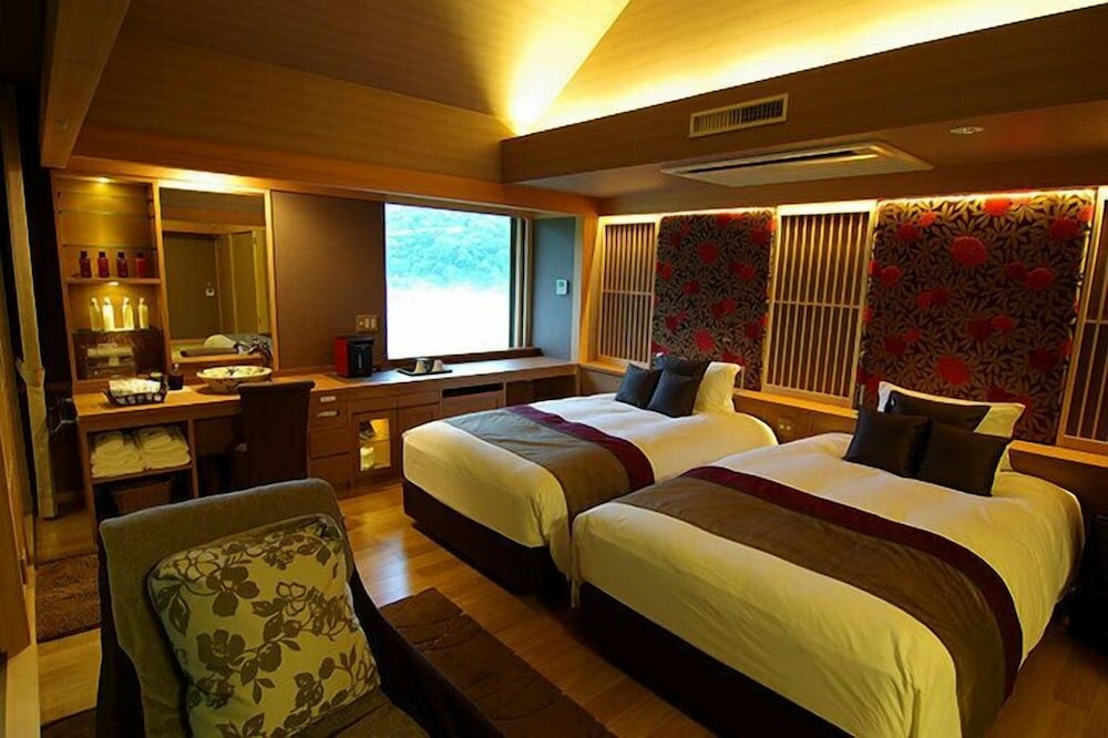 Фото Hakone Kamon