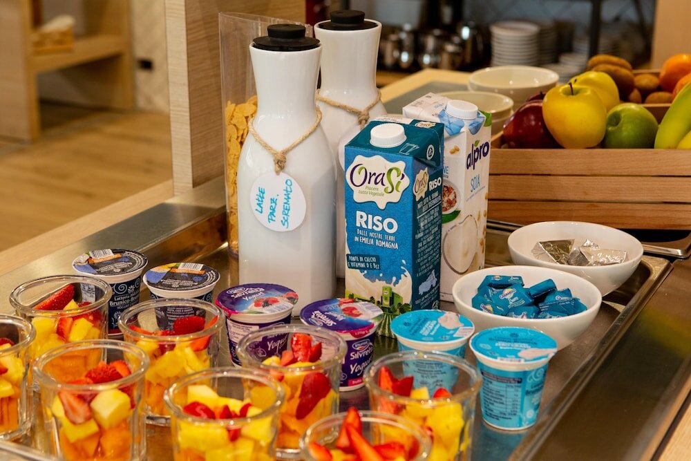 Фото Polo Younique Hotel