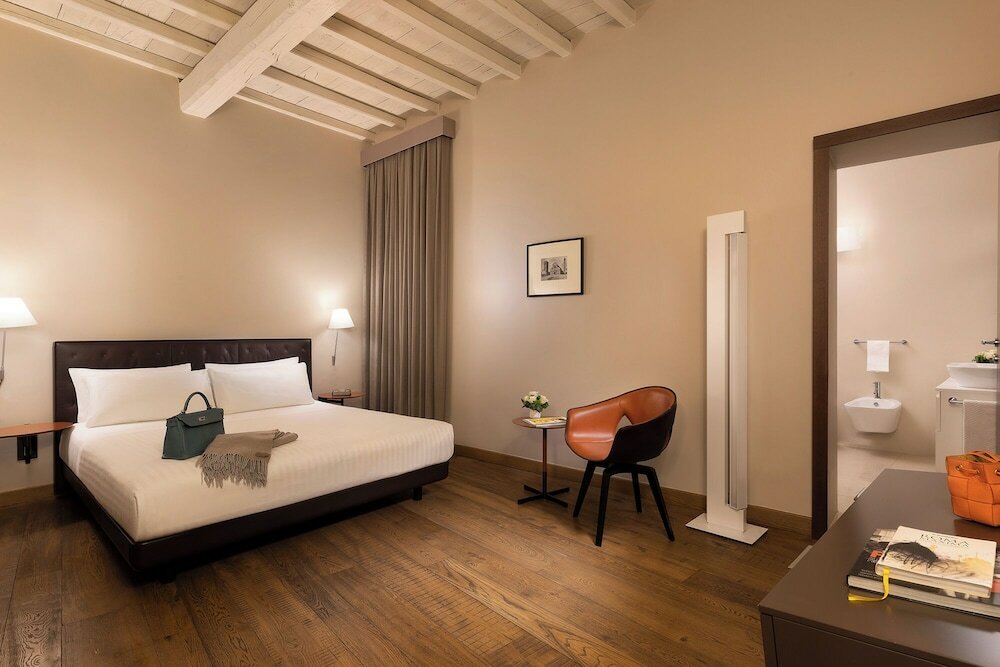 Фото Palazzo Scanderbeg