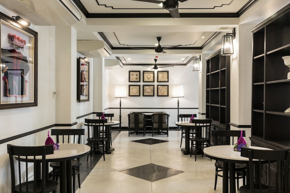 Фото Mora Boutique Hotel