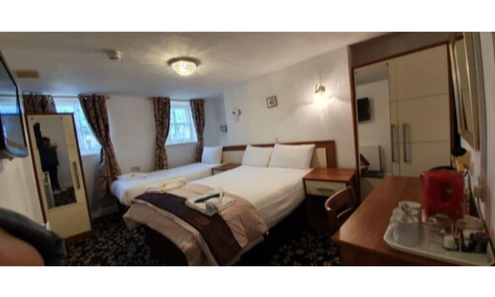 Фото Andorra Guest Accommodation