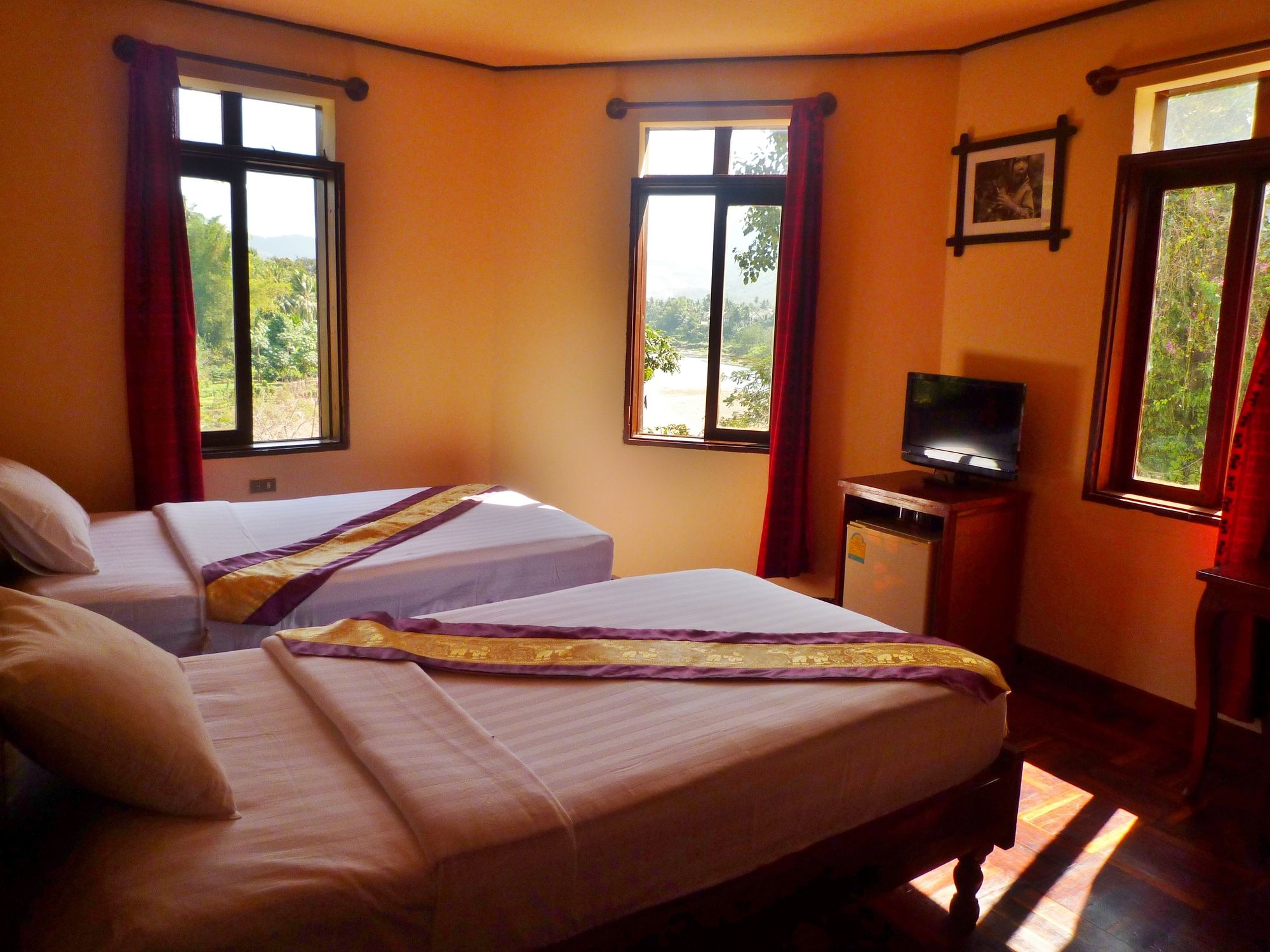 Фото Saynamkhan River View