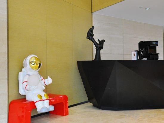 Фото Himalayas Qingdao Hotel