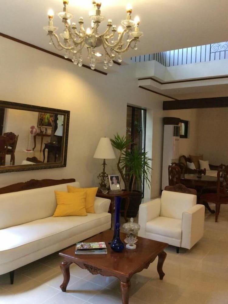 Hotel Casa Roces Bed and Breakfast, Legaspi, photo