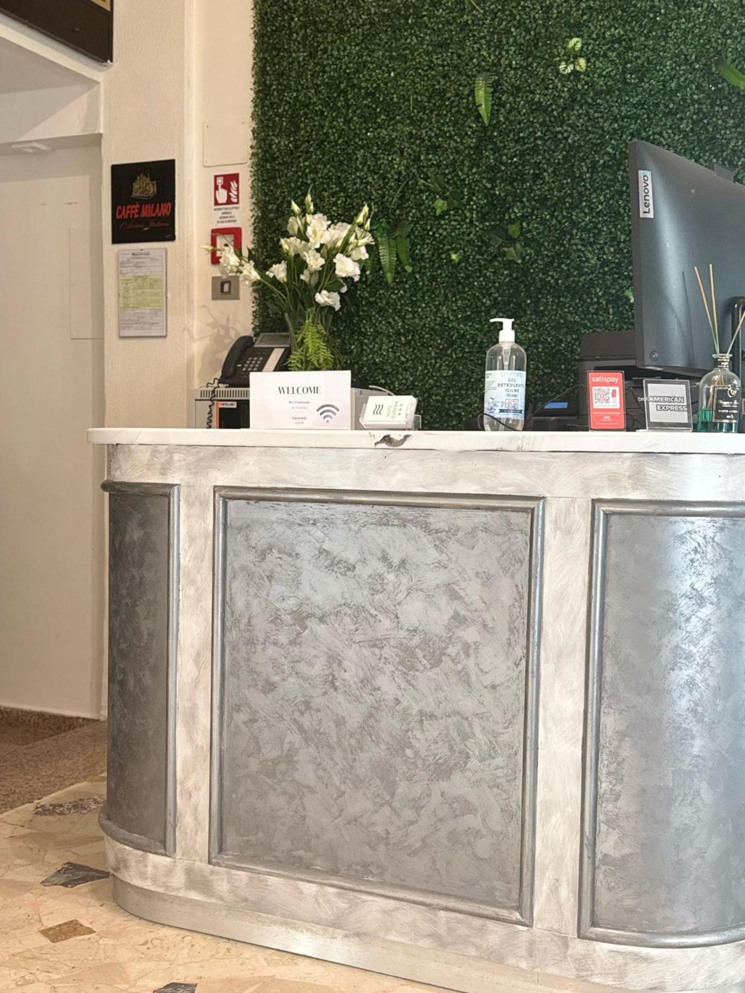 Фото Hotel Eureka