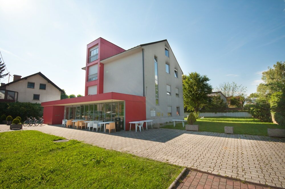 Фото Simbol Hostel