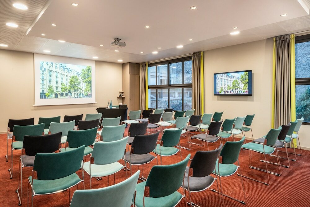 Фото Holiday Inn Paris Gare de Lyon Bastille