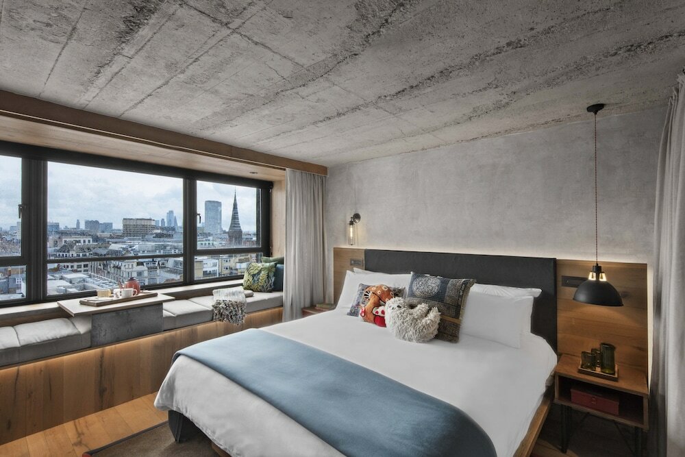 Фото Treehouse Hotel London