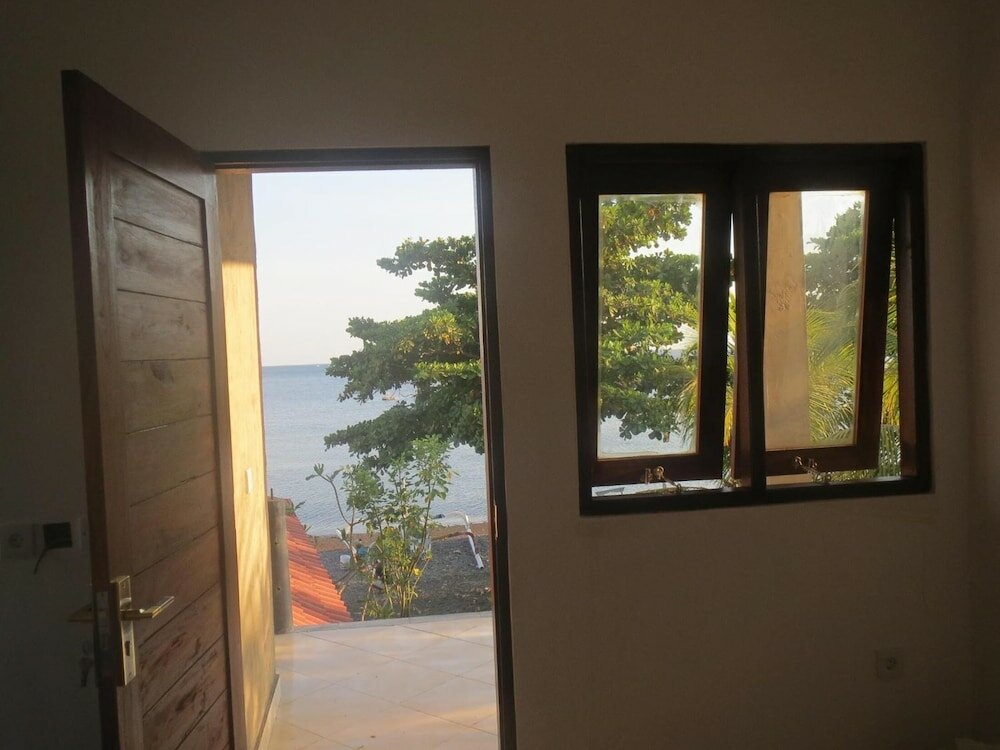 Фото Amed Sari Beach Guesthouse