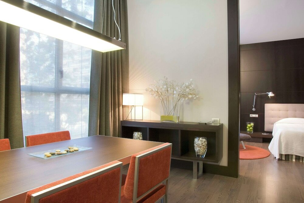 Фото Nh Valencia Center