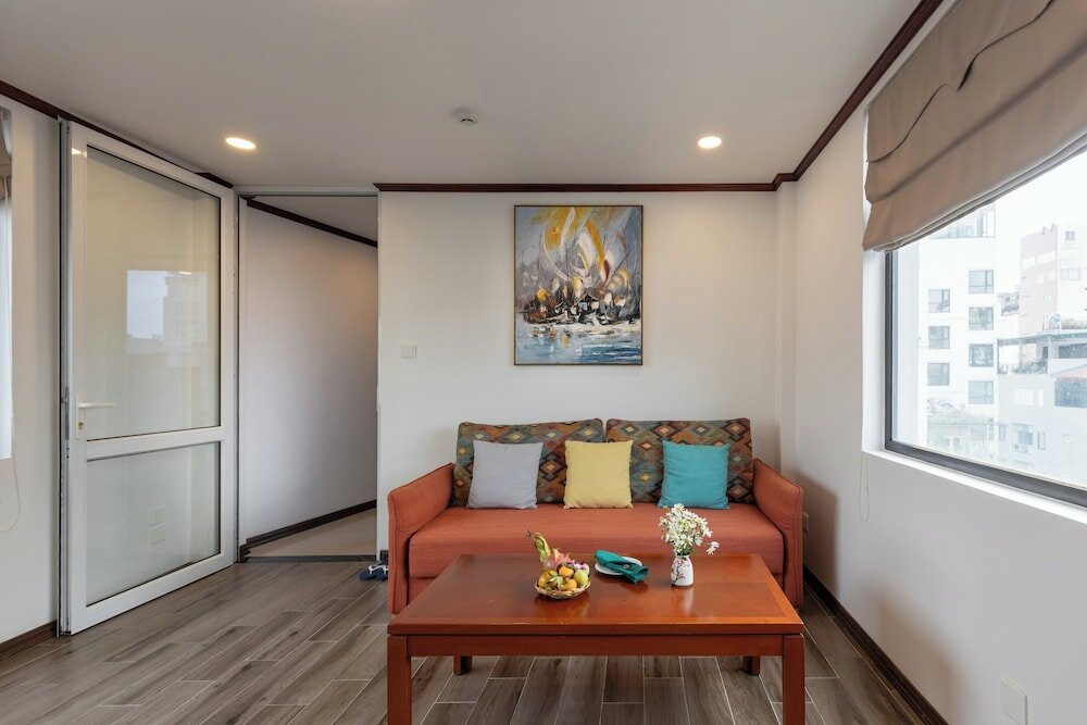 Фото Flower Garden Hotel