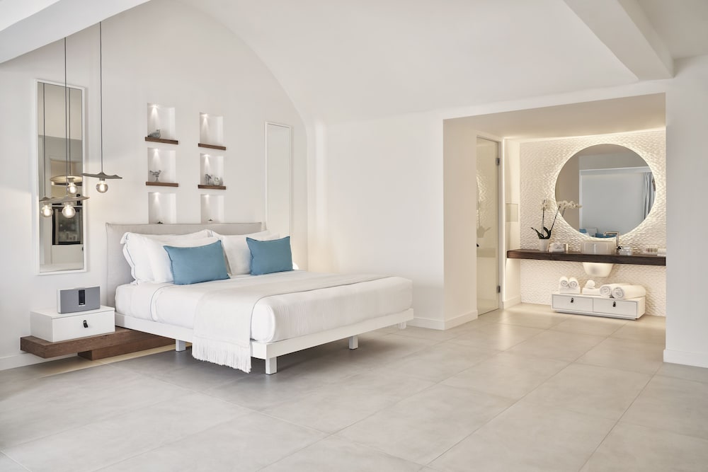 Фото Nikki Beach Resort & SPA Santorini