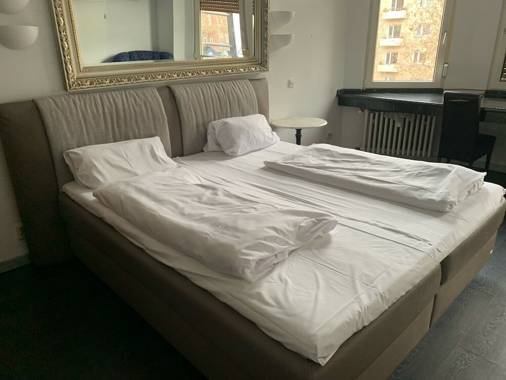 Фото Wasserturm Hotel