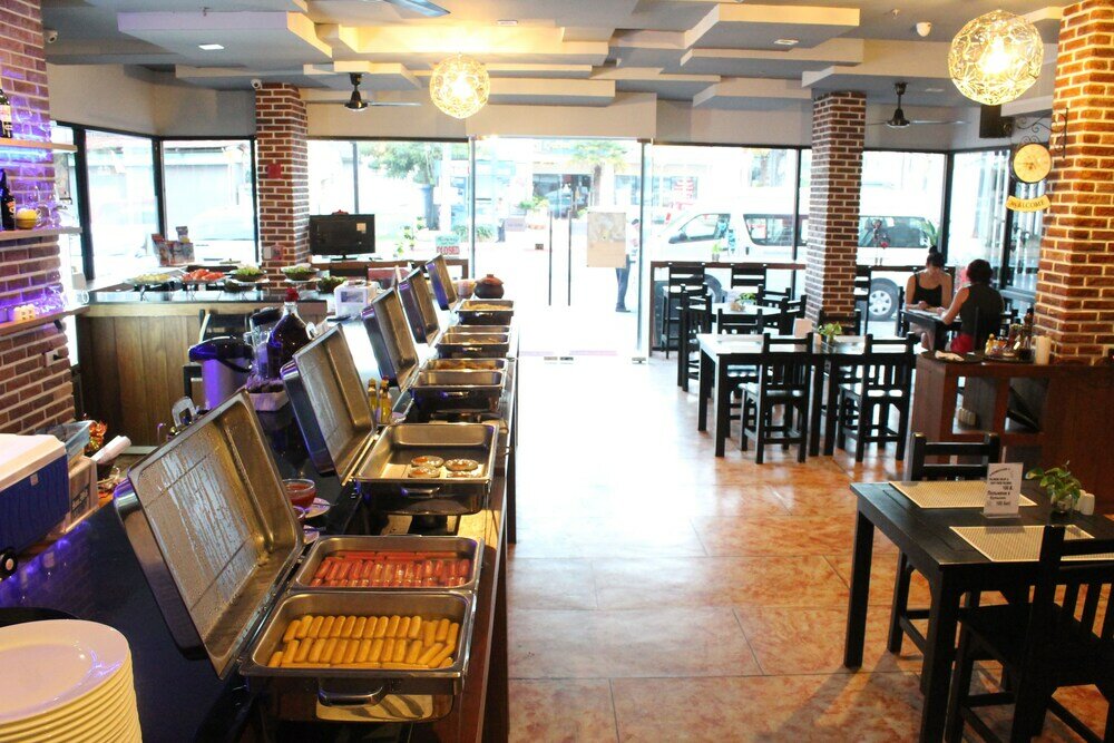 Фото Red Planet Phuket Patong