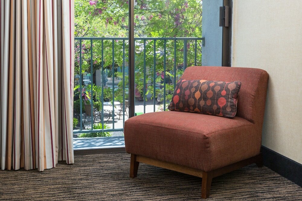 Фото Holiday Inn Dublin-Pleasanton by Ihg Hotel