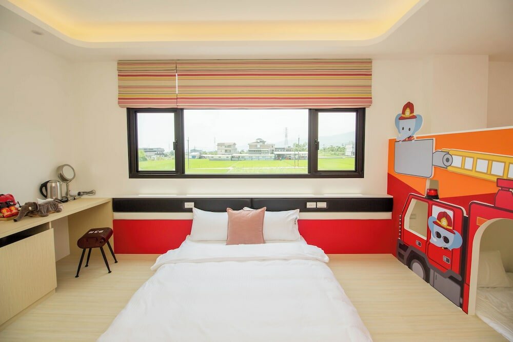 Фото Plum Forest