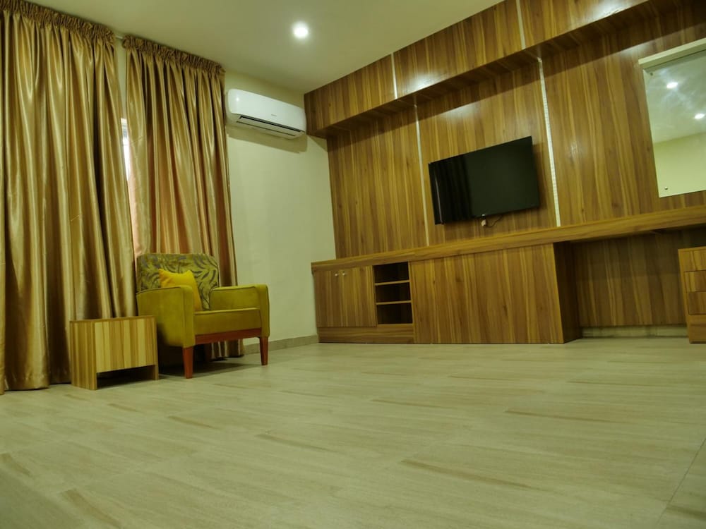 Фото Alexia's Place Hotel