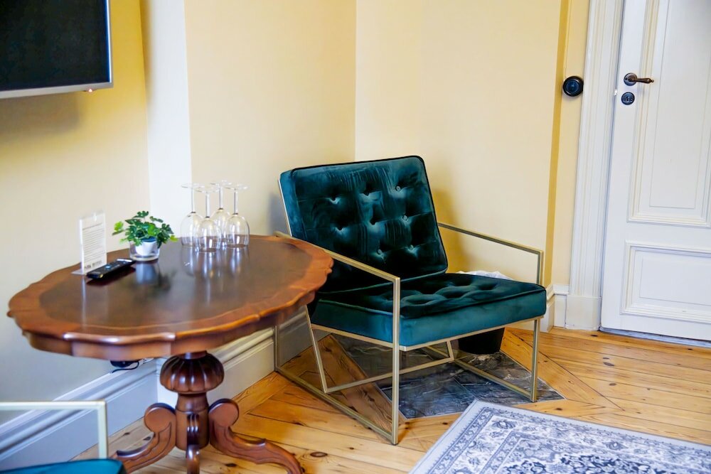 Фото Park Hotel Linköpings Fawlty Towers