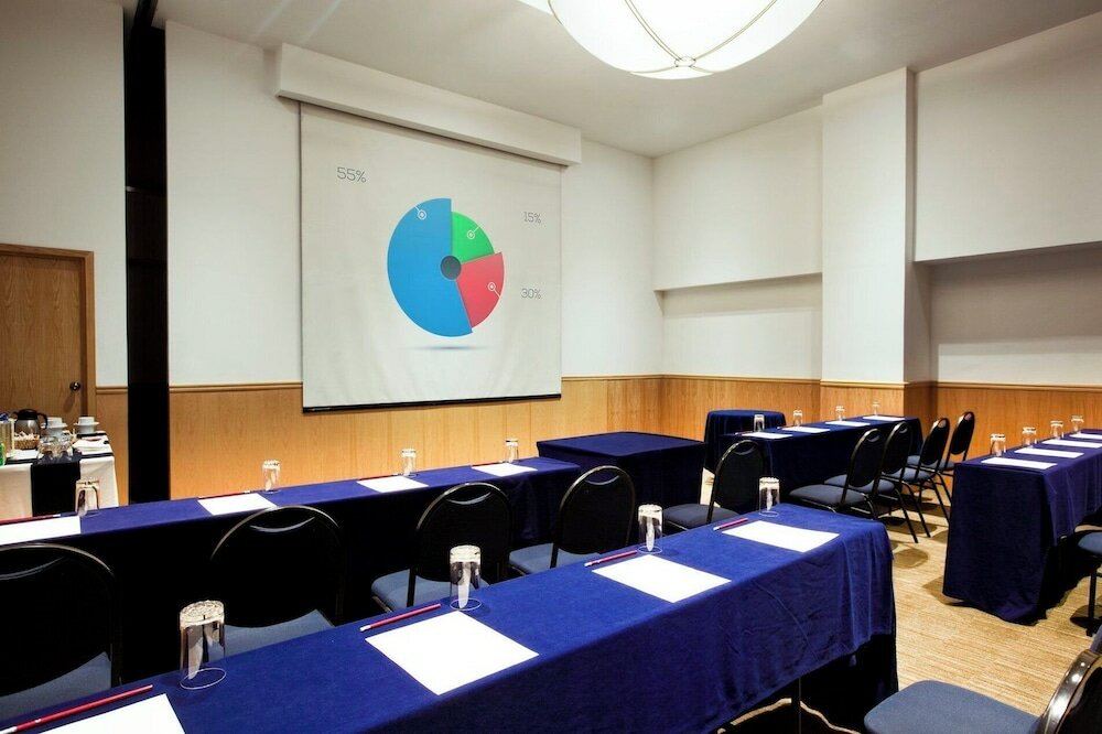 Фото Fiesta Inn Naucalpan