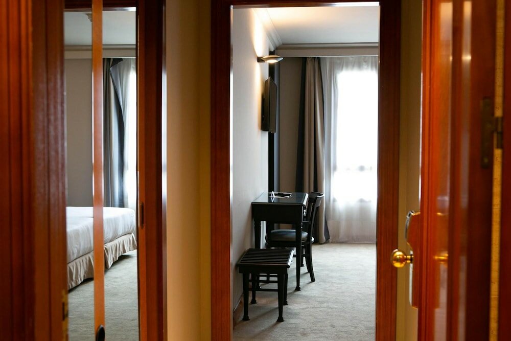 Фото Hotel Sercotel Ciudad de Oviedo