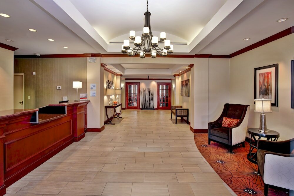 Фото Holiday Inn Express Hotel & Suites Grand Rapids-North, an Ihg Hotel