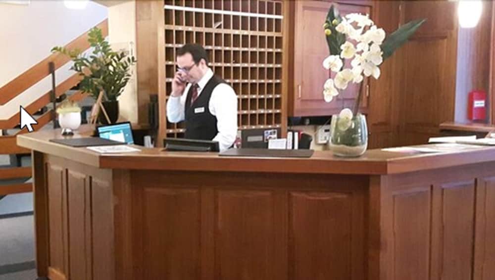 Фото Stadthotel Freiburg